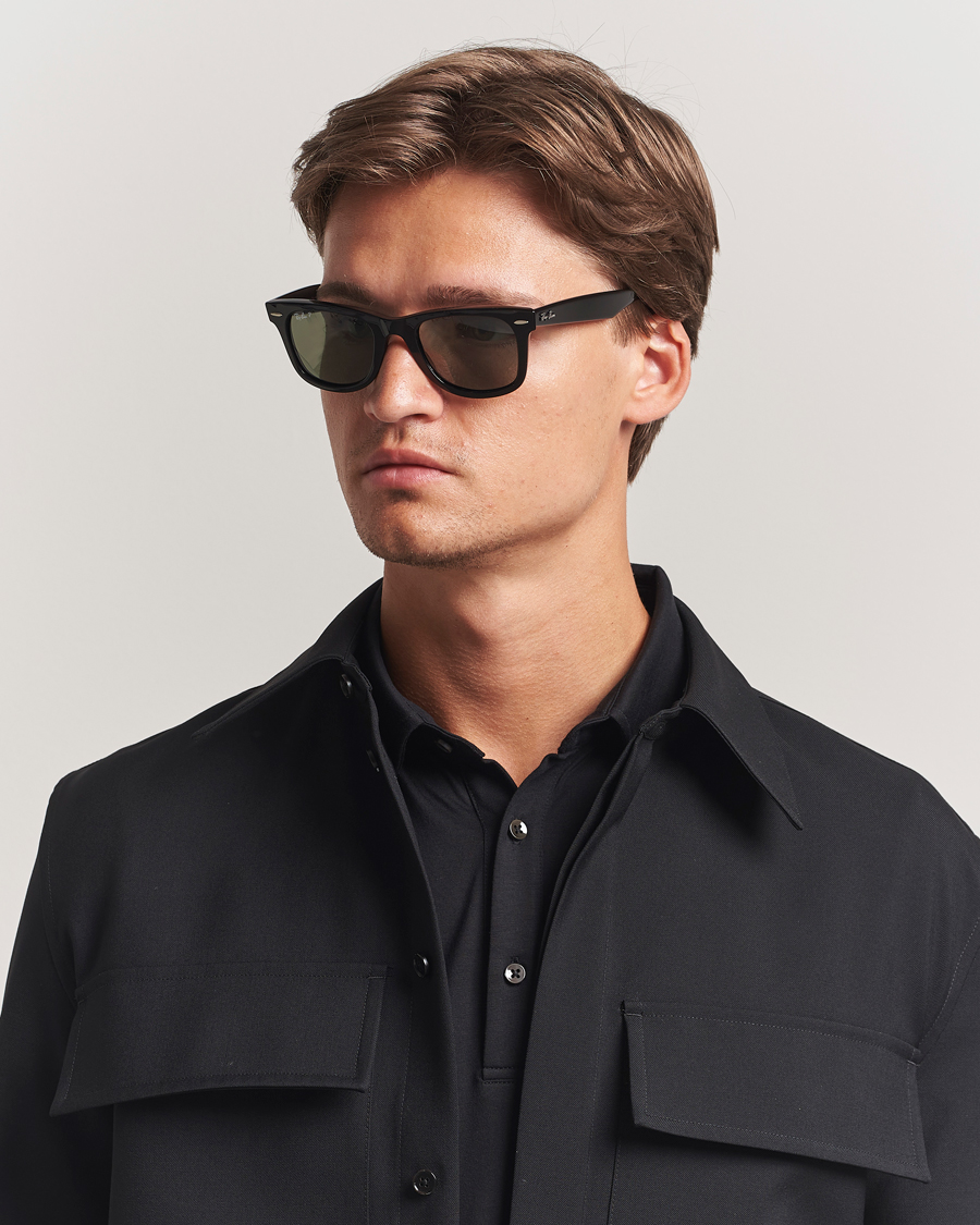 Uomini | Occhiali da sole | Ray-Ban | Original Wayfarer Polarized Sunglasses Black/Green