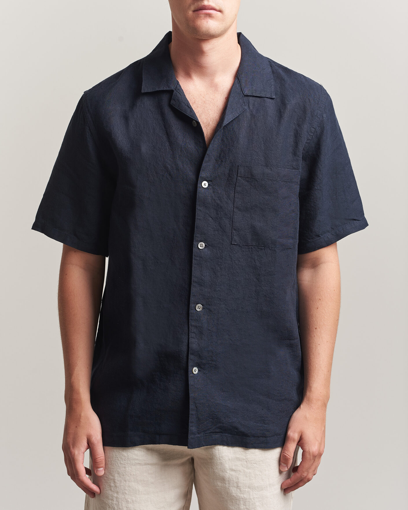 Uomini | Camicie | A Day's March | Yamu Linen Short Sleeve Shirt Navy
