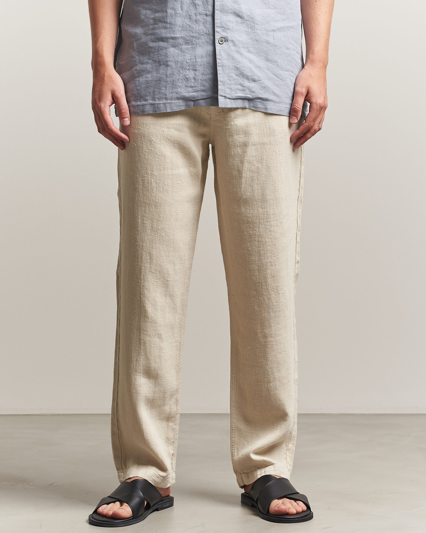 Uomini | Pantaloni | A Day's March | Redwood Linen Trousers Oyster