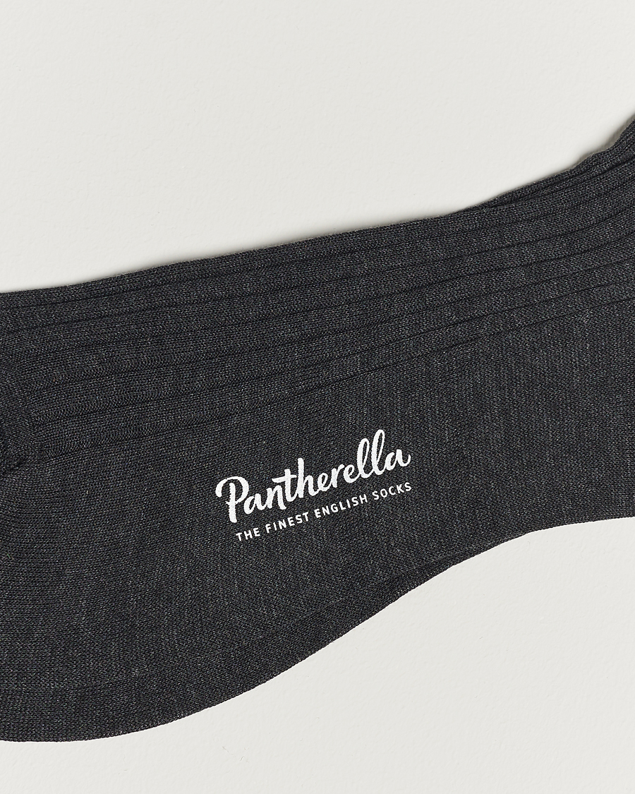 Uomini | Calzettoni | Pantherella | Vale Cotton Long Socks Dark Grey