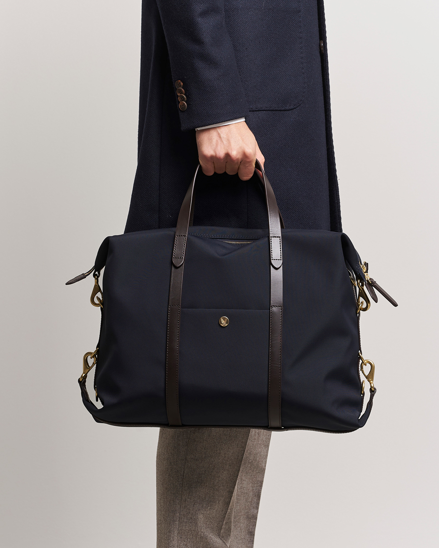 Uomini |  | Mismo | M/S Utility Nylon Duffle Bag Navy/Dark Brown