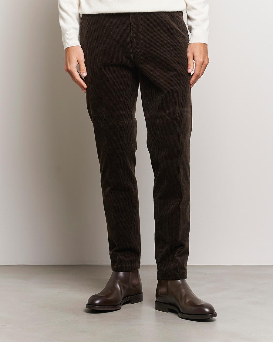 Uomini |  | Oscar Jacobson | Denz Corduroy Trousers Dark Brown