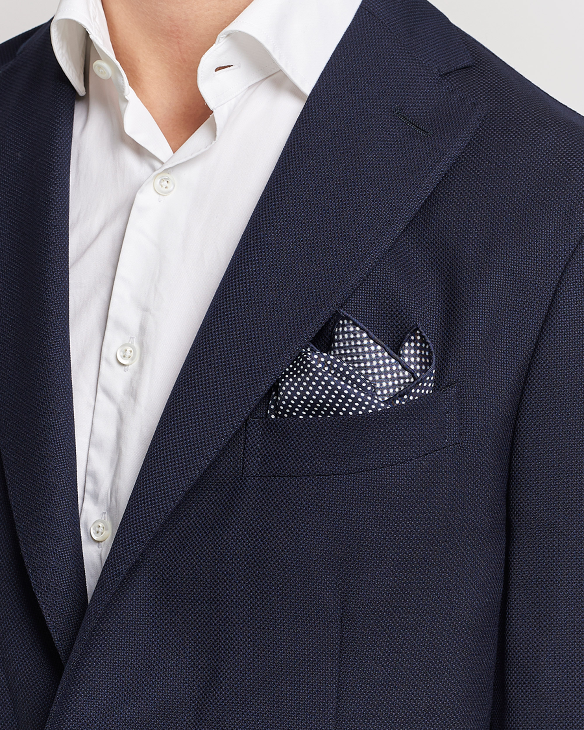 Uomini |  | Eton | Silk Polka Dot Pocket Square Navy