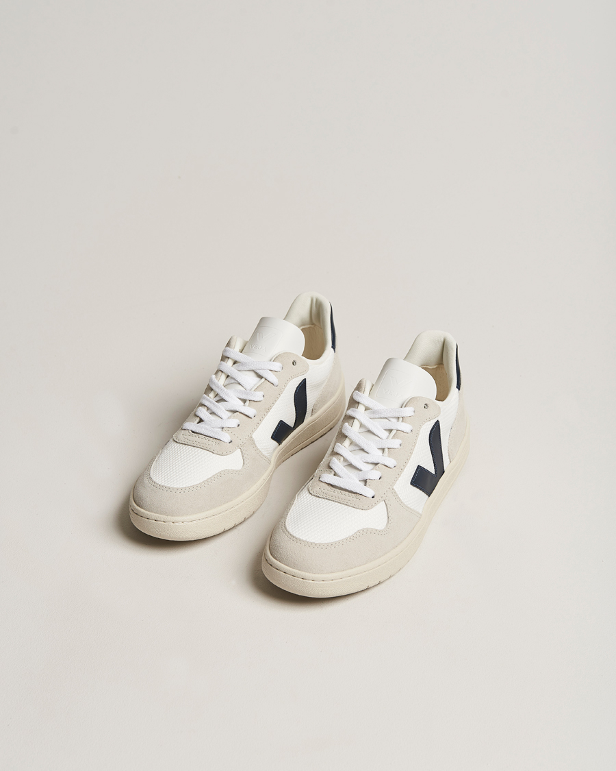 Uomini |  | Veja | V-10 Leather Sneaker White Nautico