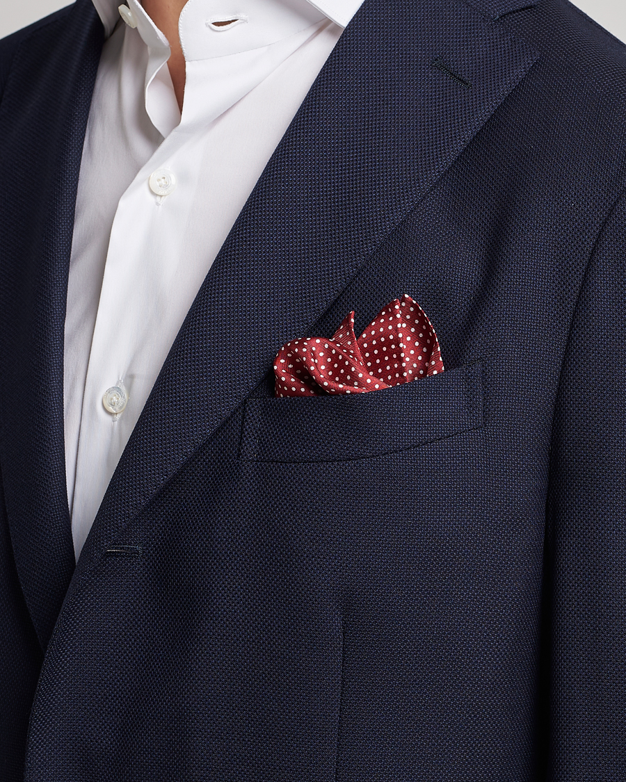 Uomini | Fazzoletti da taschino | Amanda Christensen | Handkerchief Dot Silk Wine Red