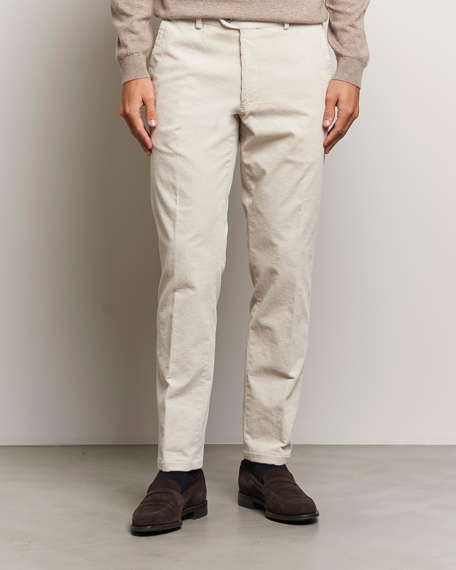 Uomini | Oscar Jacobson | Oscar Jacobson | Denz Corduroy Trousers White