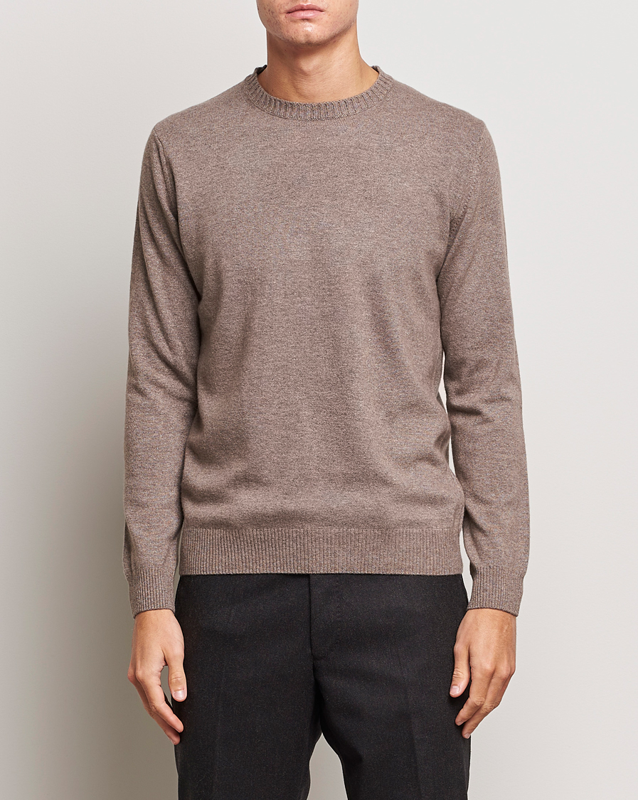 Uomini | Maglieria | Oscar Jacobson | Valter Wool/Cashmere Round Neck Light Brown