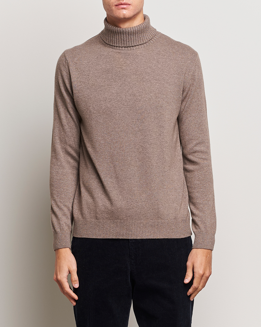 Uomini | Dolcevita | Oscar Jacobson | Salim Wool/Cashmere Rollneck Light Brown