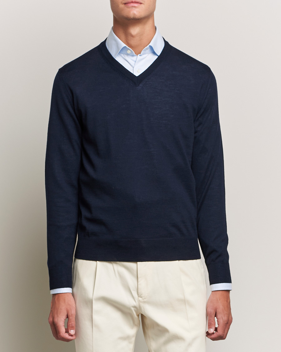 Uomini | Maglieria | Canali | Merino Wool V-Neck Navy