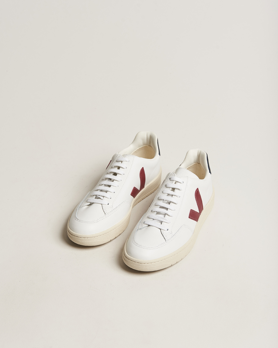 Uomini | Scarpe | Veja | V-12 Leather Sneaker White/Marsala Nautico