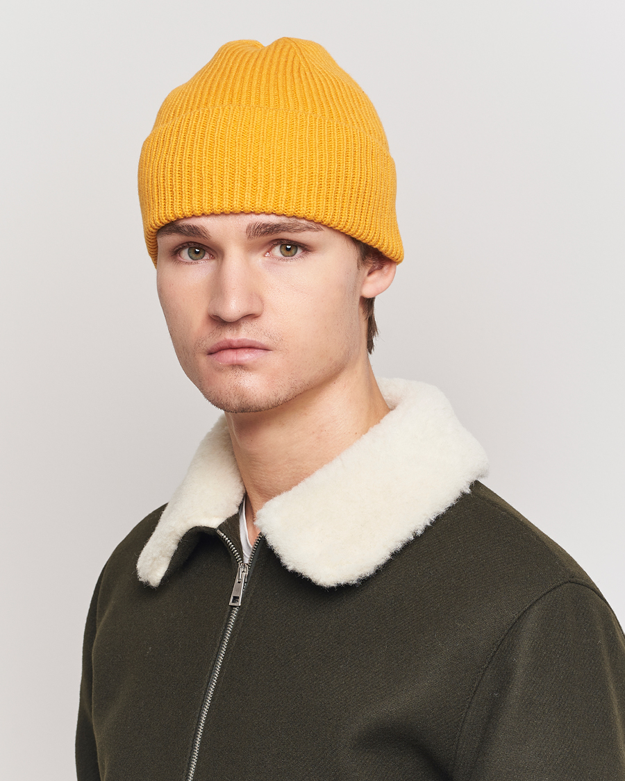 Uomini | Berretti | Colorful Standard | Merino Wool Beanie Burned Yellow