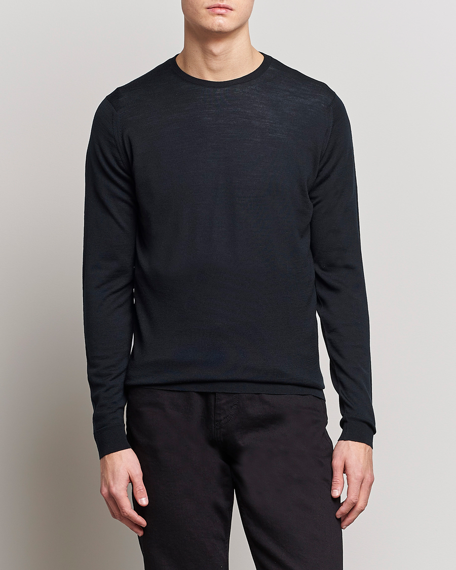 Uomini |  | John Smedley | Lundy Extra Fine Merino Crew Neck Black