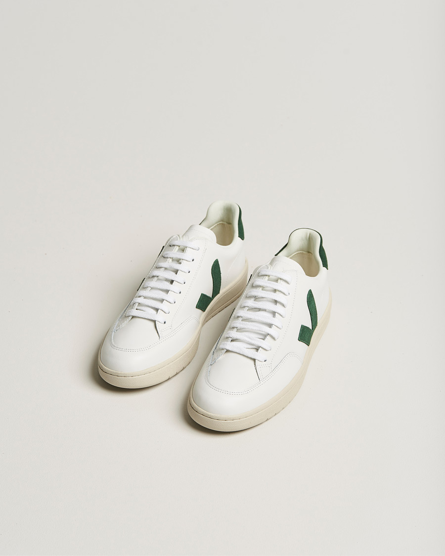 Uomini | Sneakers bianche | Veja | V-12 Leather Sneaker  Extra White/Cyprus