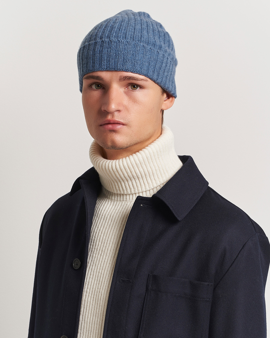 Uomini |  | Amanda Christensen | Rib Knitted Cashmere Cap Blue Melange