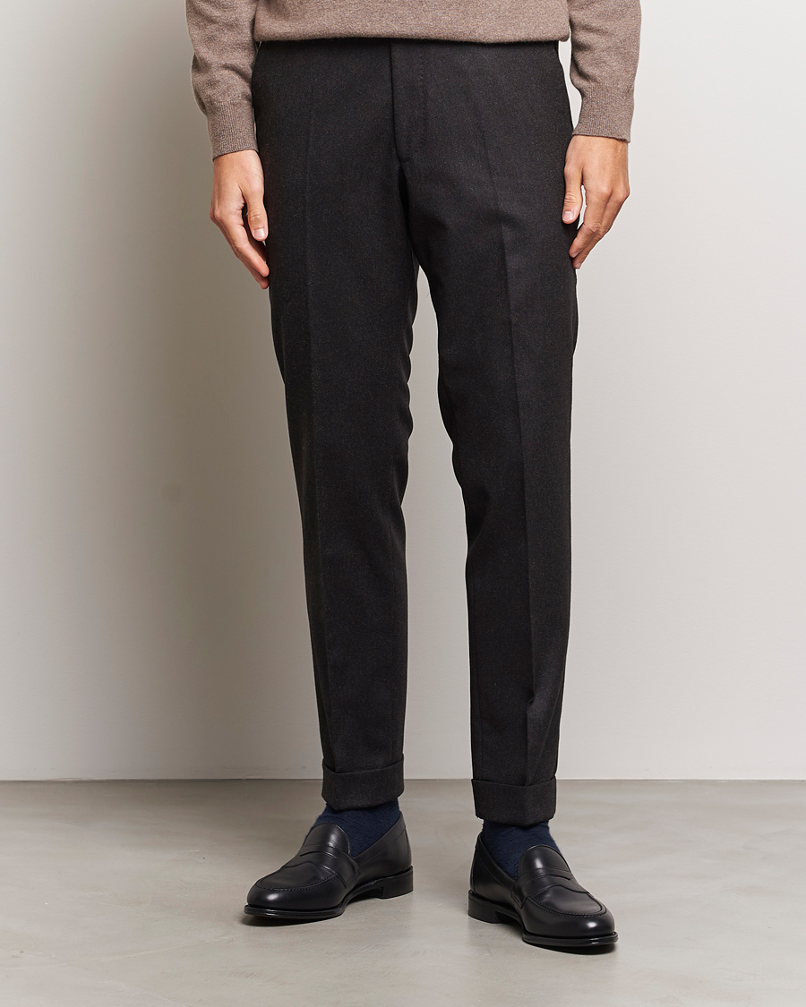 Uomini | Pantaloni di flanella | Oscar Jacobson | Denz Turn Up Flannel Trousers Brown Melange