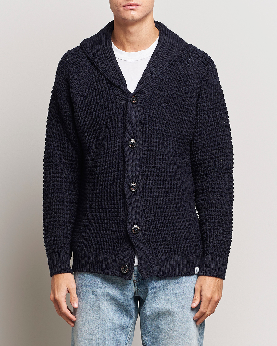 Uomini | Cardigan | Peregrine | Waffle Wool Shawl Cardigan Navy