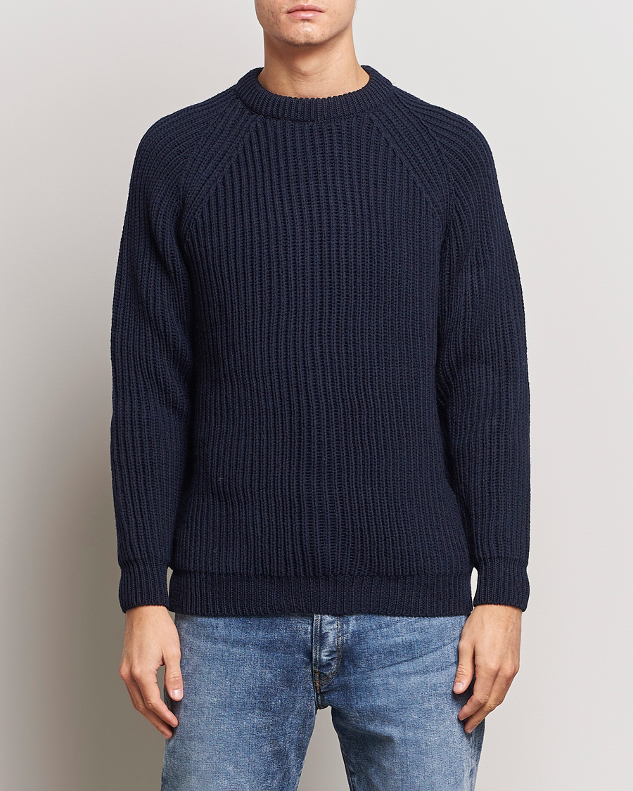 Uomini | Abbigliamento | Gloverall | Fisherman Rib Chunky Wool Crew Navy