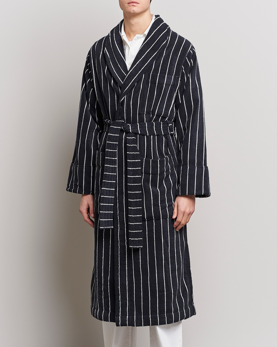 Uomini | Stile di vita | Tekla | Organic Terry Classic Bathrobe Antwerp