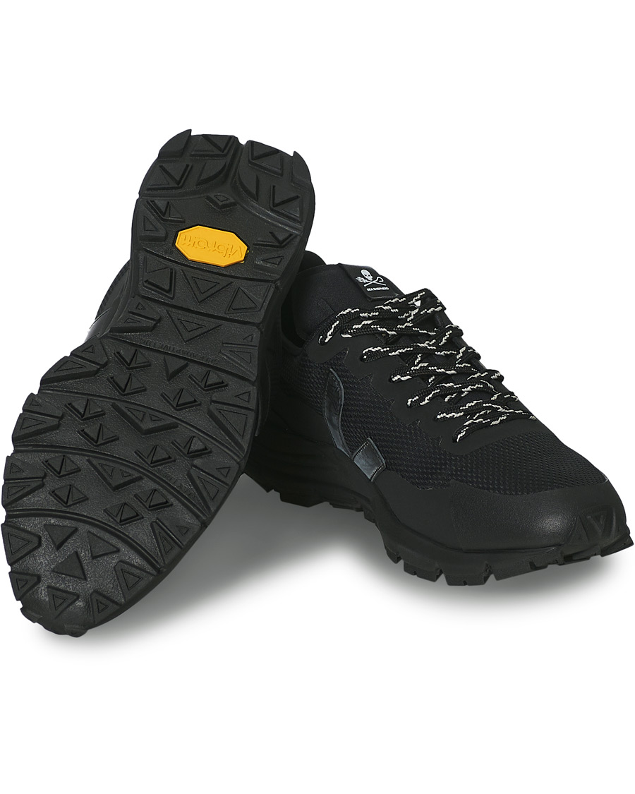 Uomini | Veja VEJA X Sea Shepherd Dekkan Vibram Running Sneaker Black | Veja | X Sea Shepherd Dekkan Vibram Running Sneaker Black
