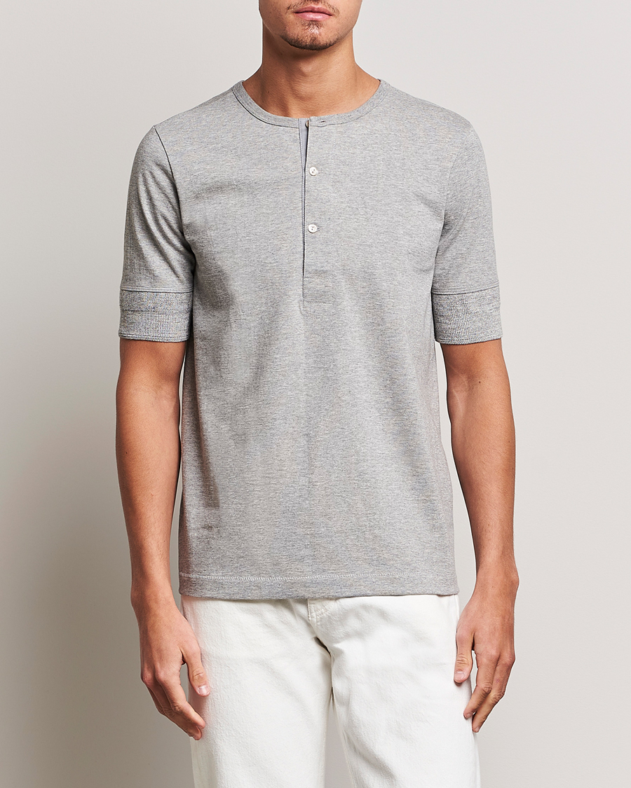 Uomini | Merz b. Schwanen | Merz b. Schwanen | Short Sleeve Organic Cotton Henley Grey Mel