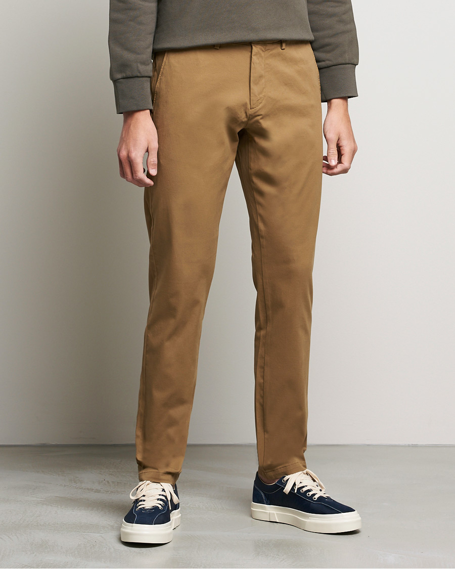 Uomini |  | Dockers | Cotton Chino Tapered Ermine