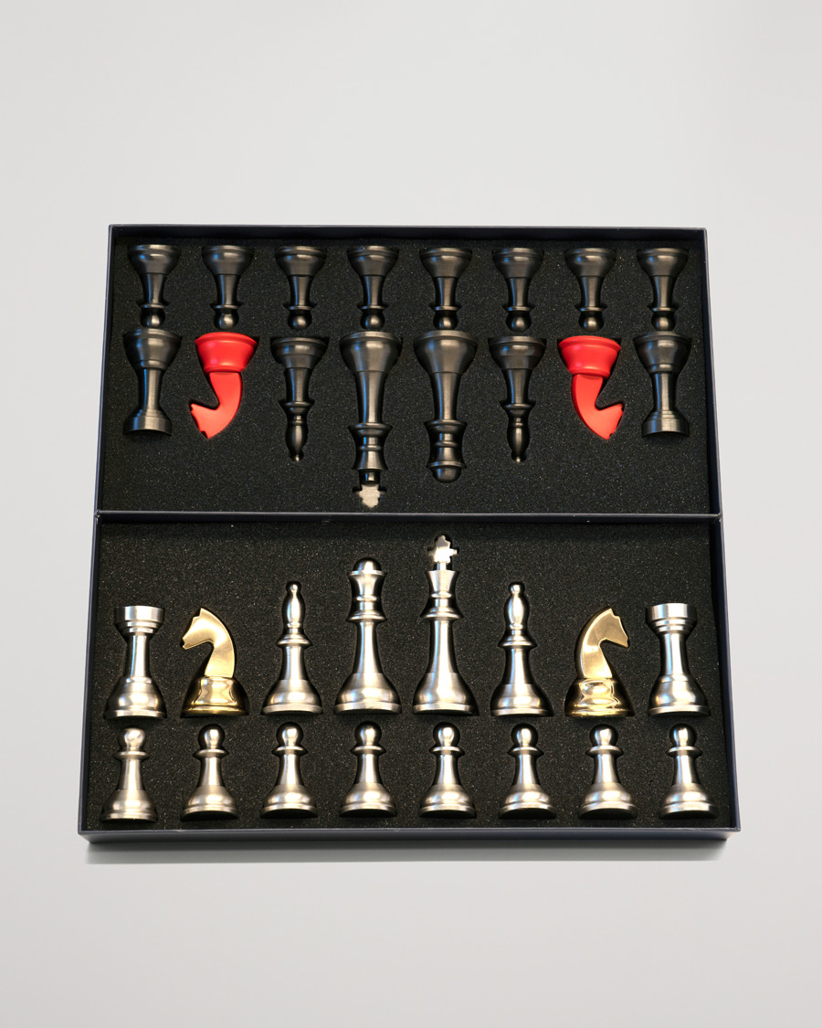 Uomini |  | Authentic Models | Chess Set Metal 