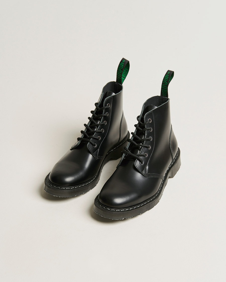 Uomini |  | Solovair | 6 Eye Astronaut Boot Black Shine