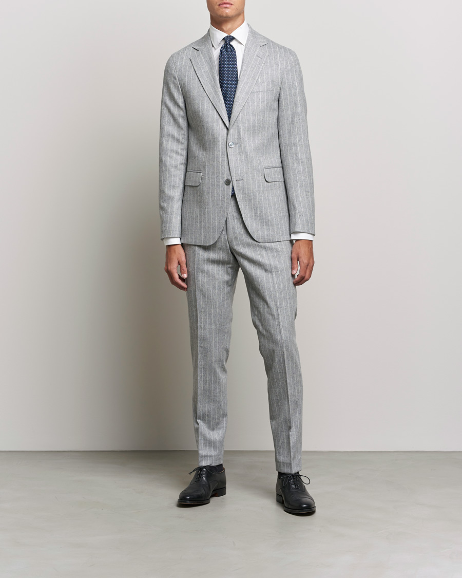 Uomini | Abiti | Oscar Jacobson | Ego Pinstripe Wool Flannel Suit Grey Melange