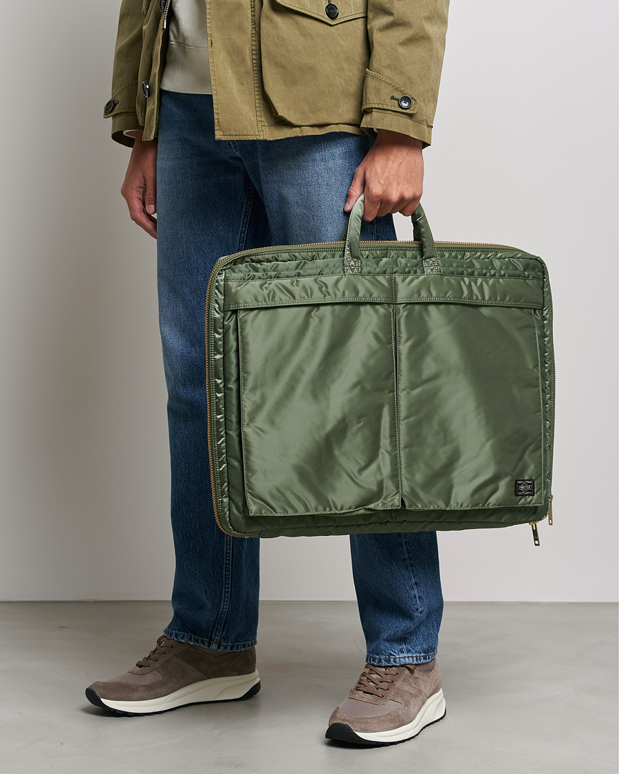 Uomini | Porta abiti | Porter-Yoshida & Co. | Tanker Garment Bag Sage Green