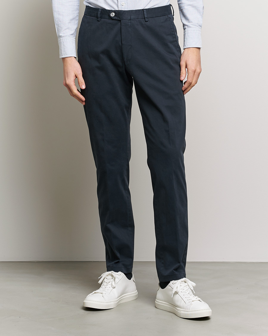 Uomini | Oscar Jacobson | Oscar Jacobson | Denz Casual Cotton Trousers Navy