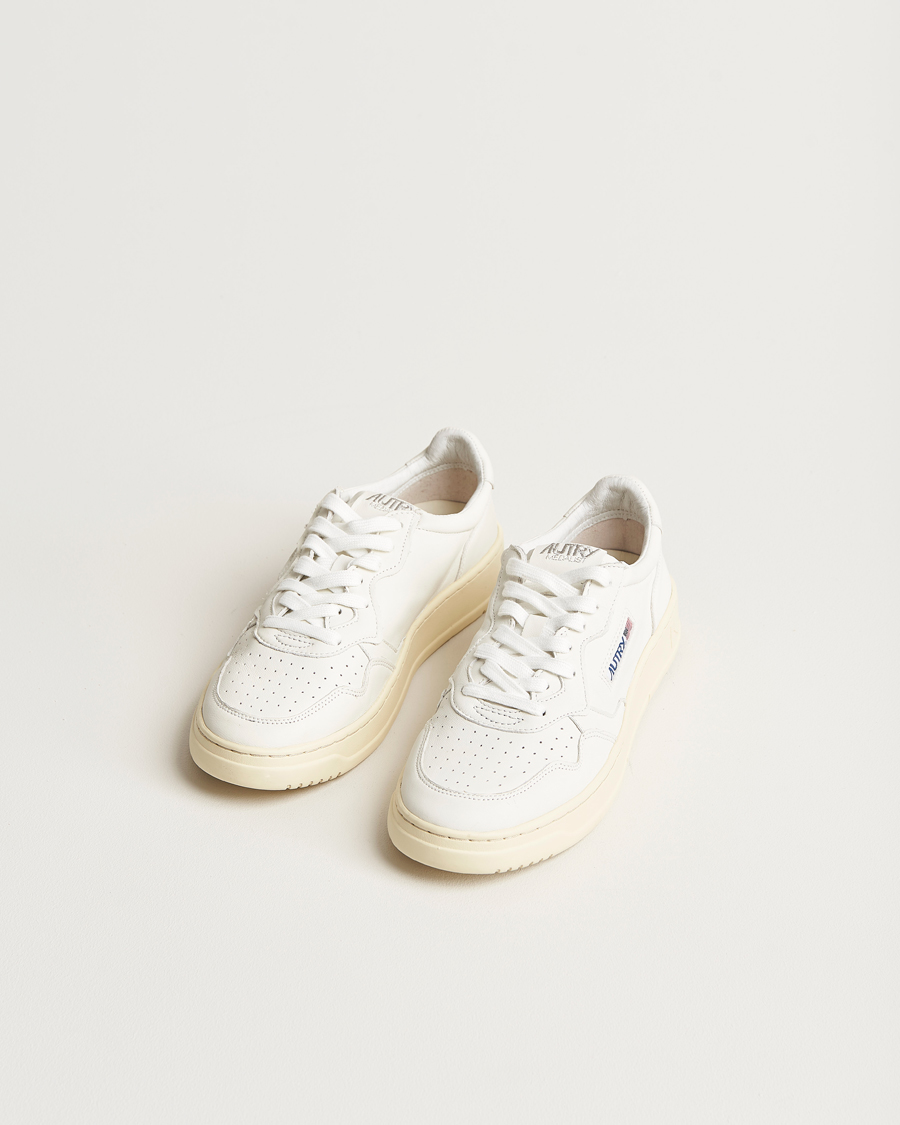 Uomini |  | Autry | Medalist Low Super Soft Goat Leather Sneaker White