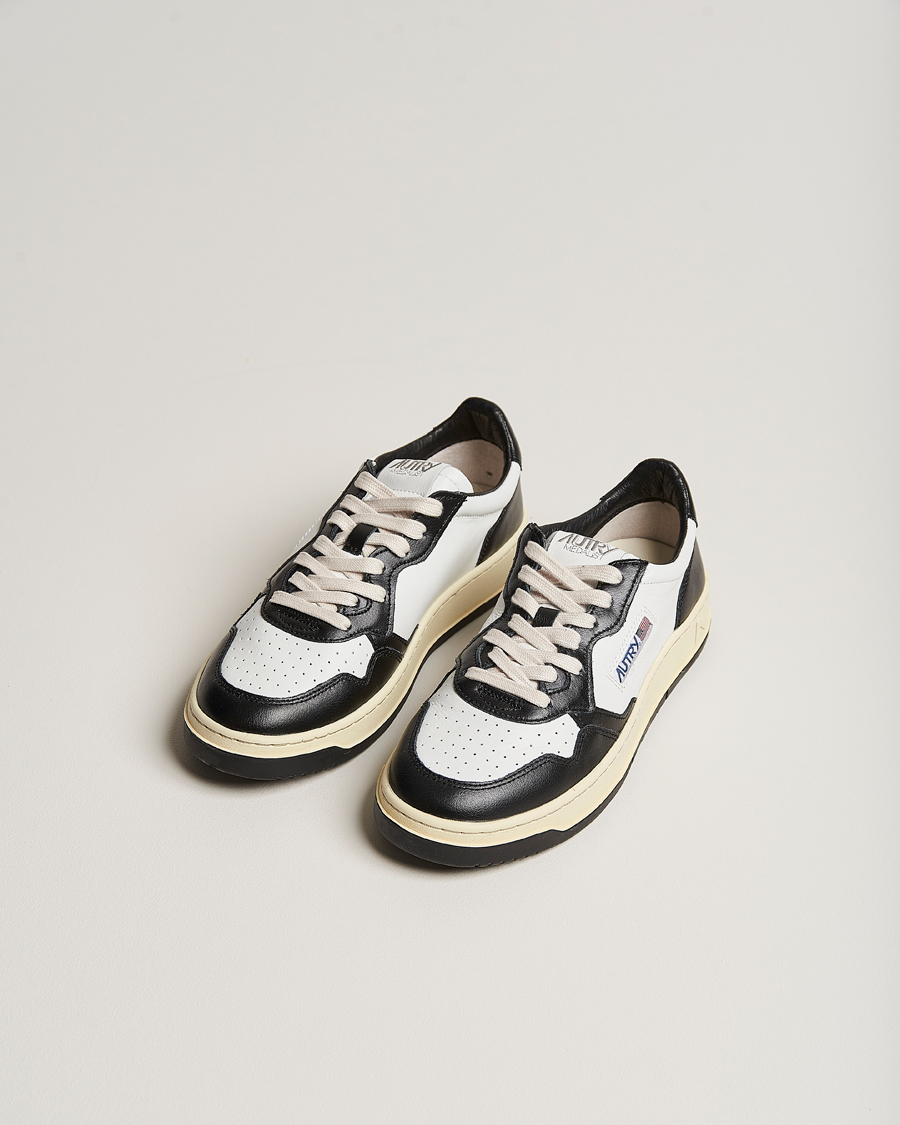 Uomini | Scarpe in saldo | Autry | Medalist Low Bicolor Leather Sneaker White/Black