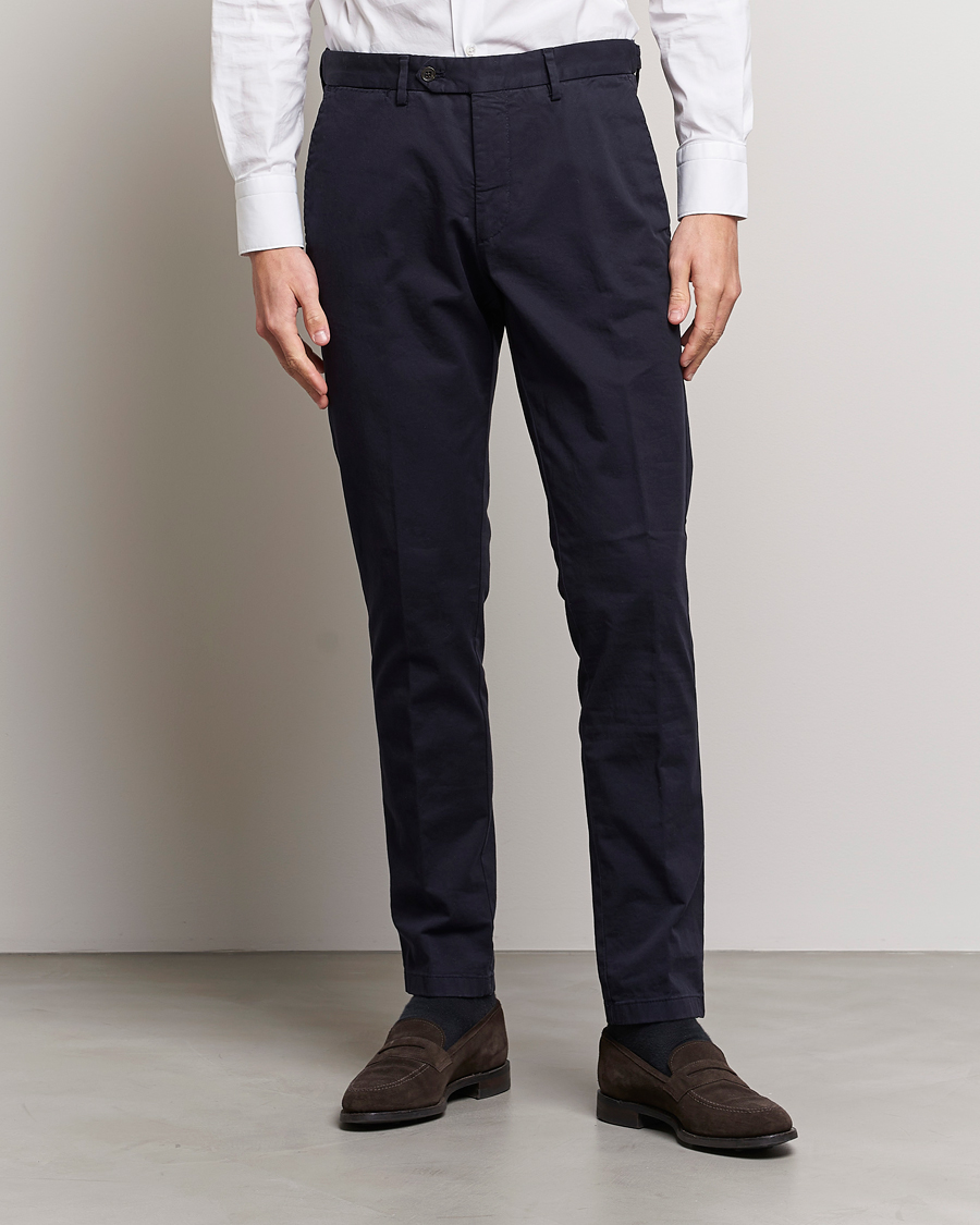 Uomini |  | Oscar Jacobson | Danwick Cotton Trousers Navy