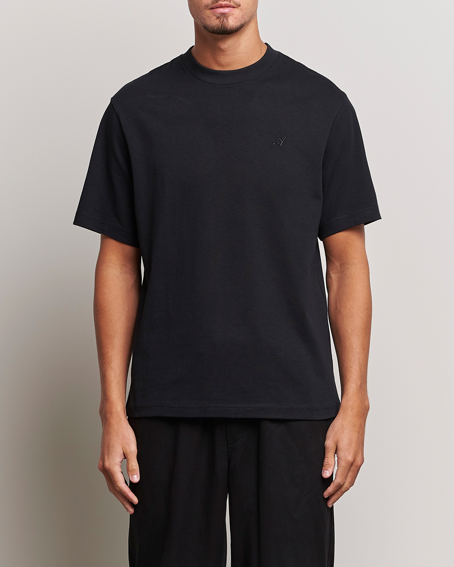 Uomini |  | Axel Arigato | Signature Crew Neck T-Shirt Black