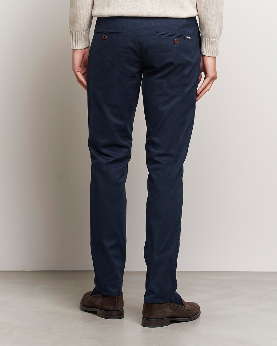 Uomini | Pantaloni | GANT | Slim Fit Tech Prep Chino Marine