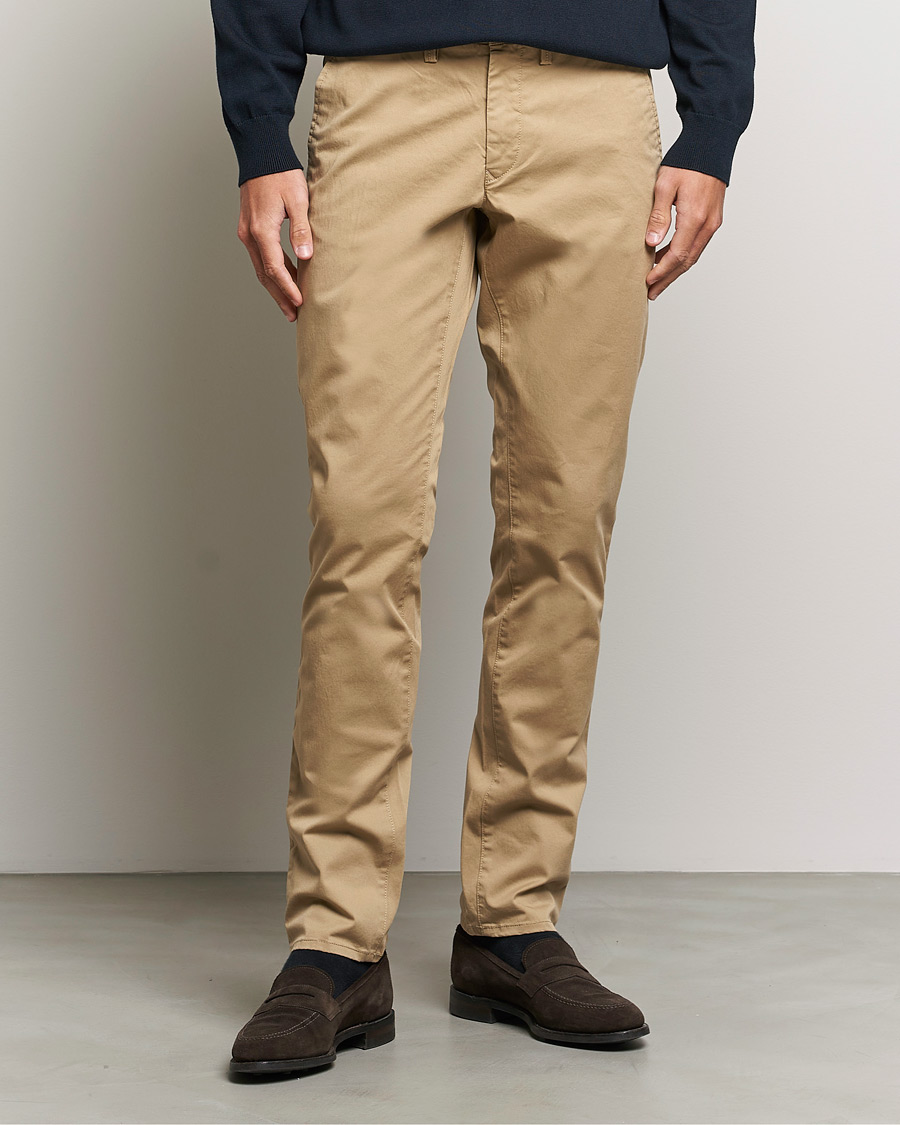 Uomini | Chinos | GANT | Slim Fit Twill Chino Dark Khaki