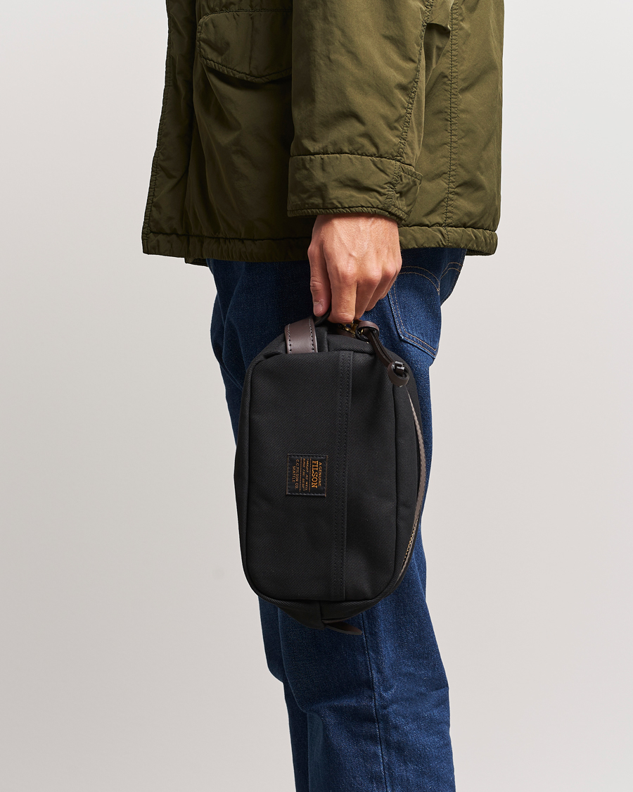 Uomini | Borse per il bucato | Filson | Rugged Twill Travel Kit Black