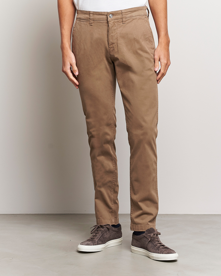 Uomini | Chinos | NN07 | Marco Slim Fit Stretch Chinos Shitake