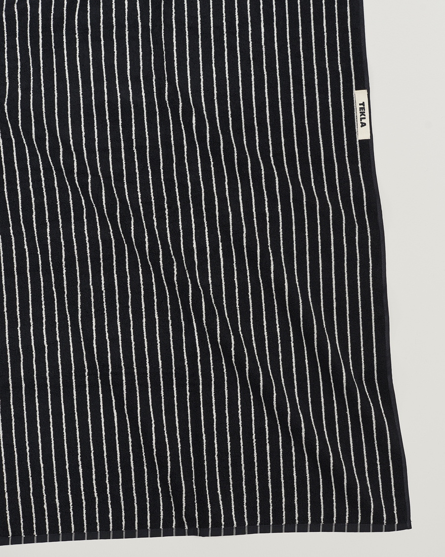 Uomini | Tessuti | Tekla | Organic Terry Bath Towel Black Stripe