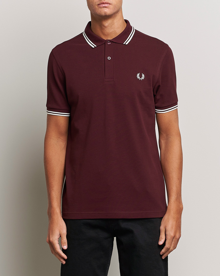 Uomini |  | Fred Perry | Twin Tipped Polo Shirt Oxblood