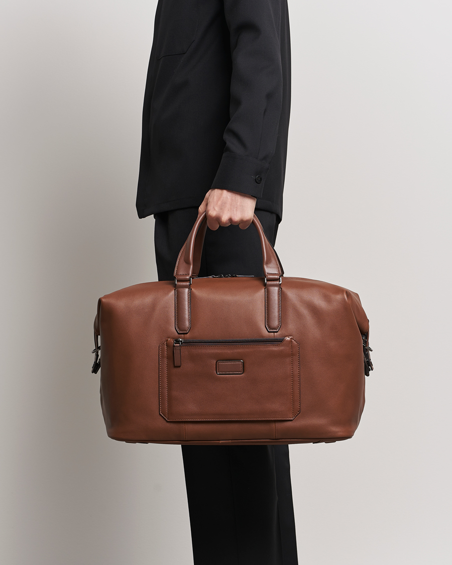 Uomini | Borse per il weekend | TUMI | Harrison Nelson Leather Duffel Cognac