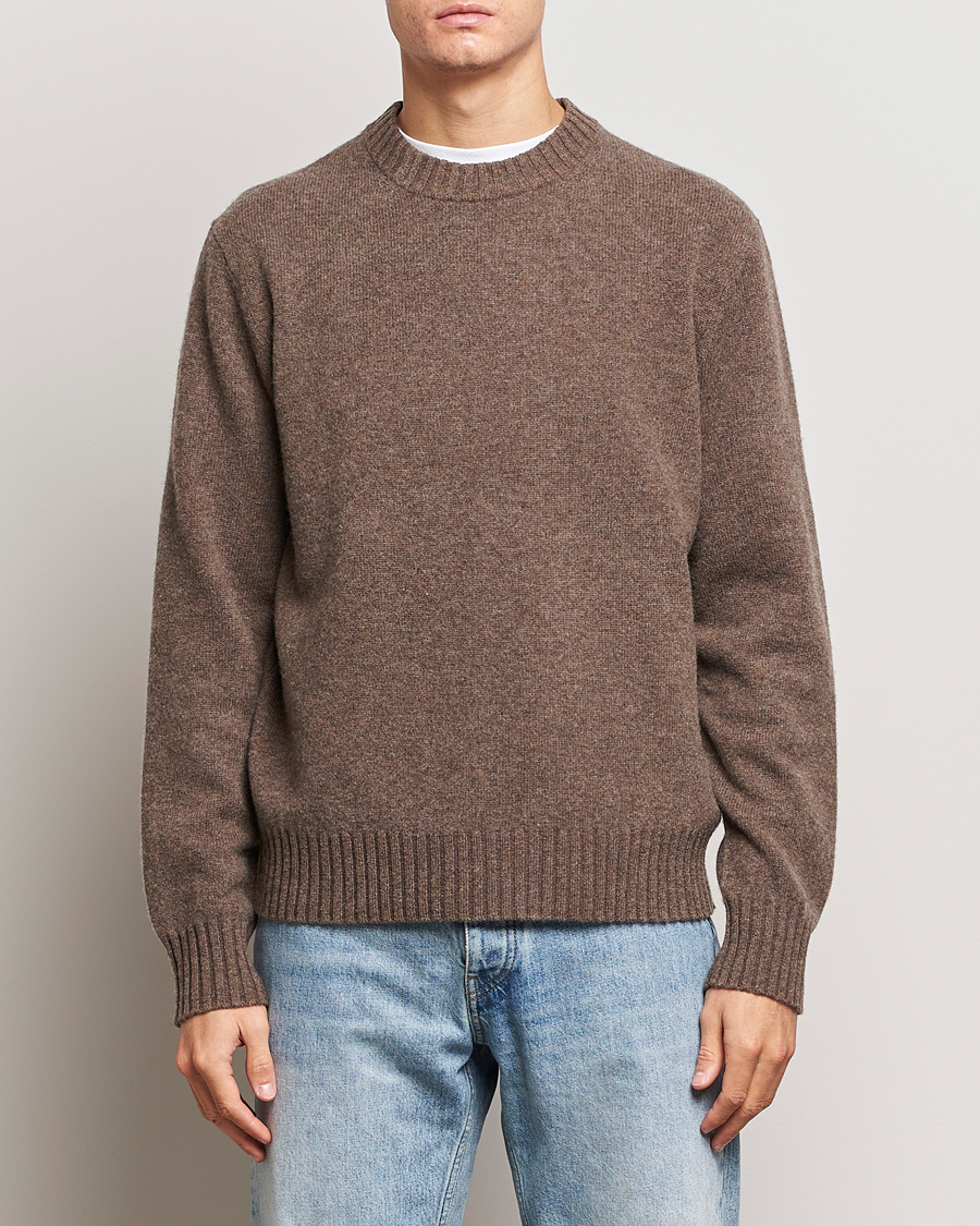 Uomini | Maglioni a maglia | A Day\'s March | Marlow Lambswool Crew Dark Taupe