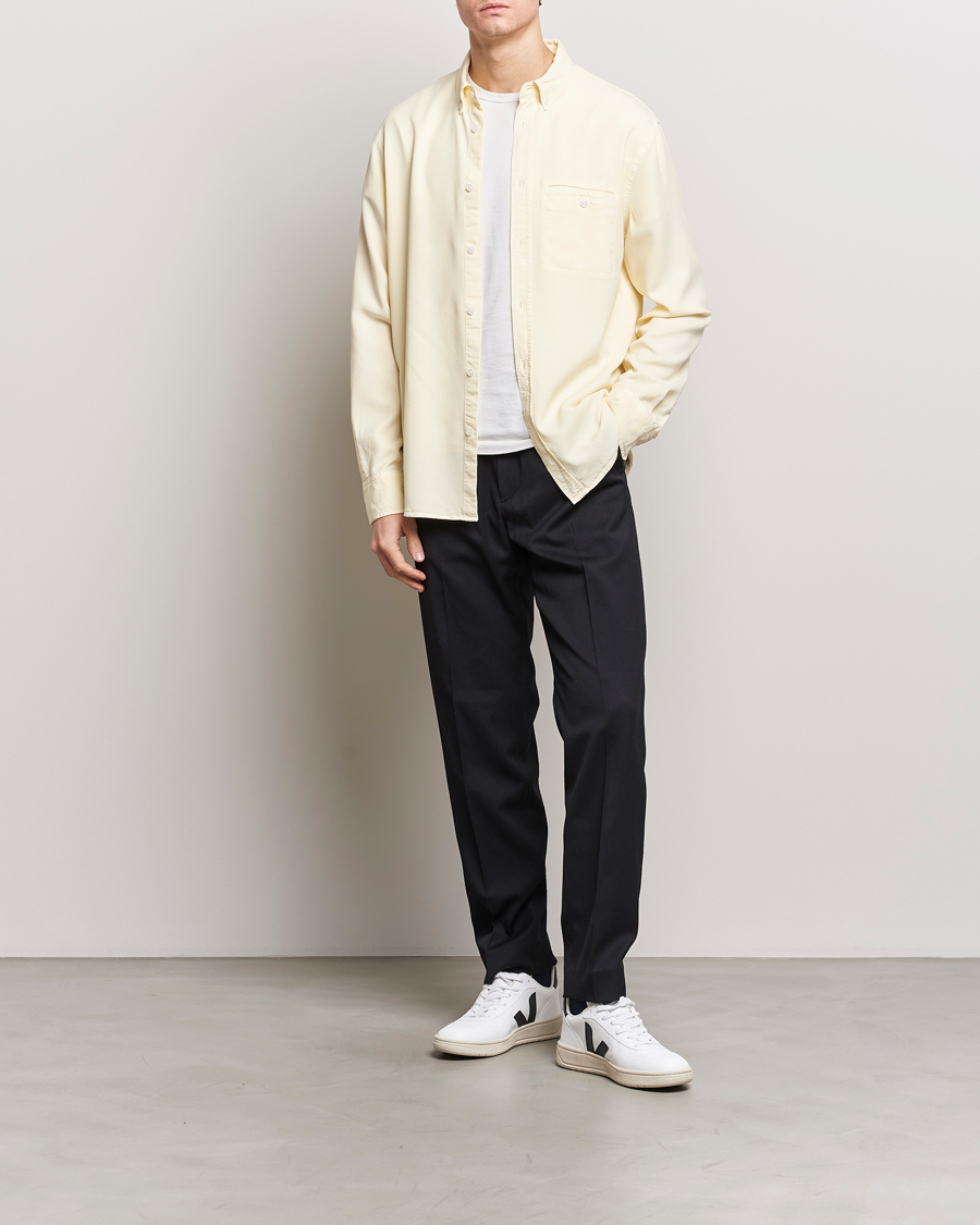 Uomini | Camicie | Filippa K | Zachary Lyocell Shirt Soft Yellow