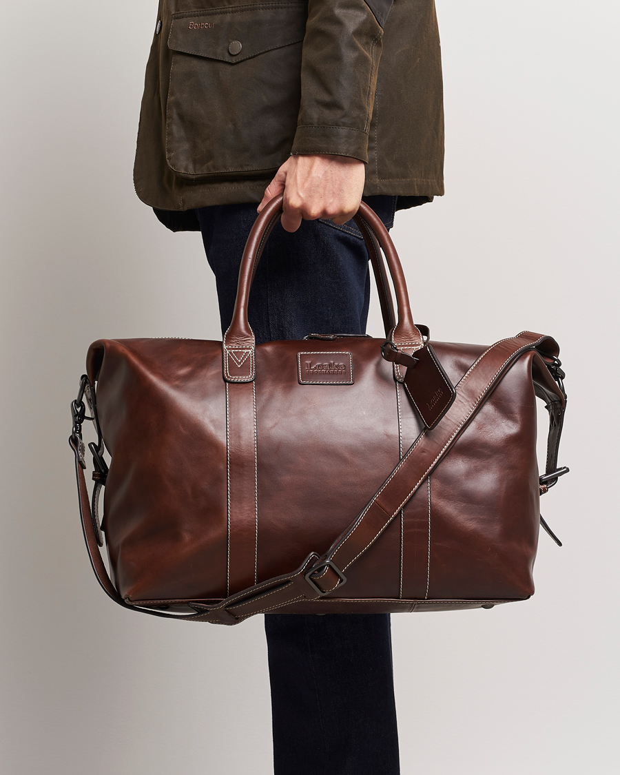 Uomini | Borse per il weekend | Loake 1880 | Balmoral Veg Tanned Leather Overnight Bag Brown