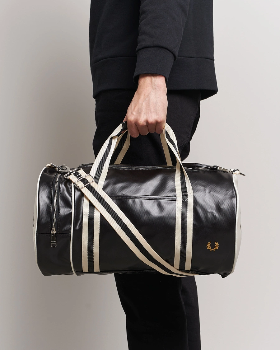 Uomini | Best of British | Fred Perry | Classic Barrel Bag Black/Ecru