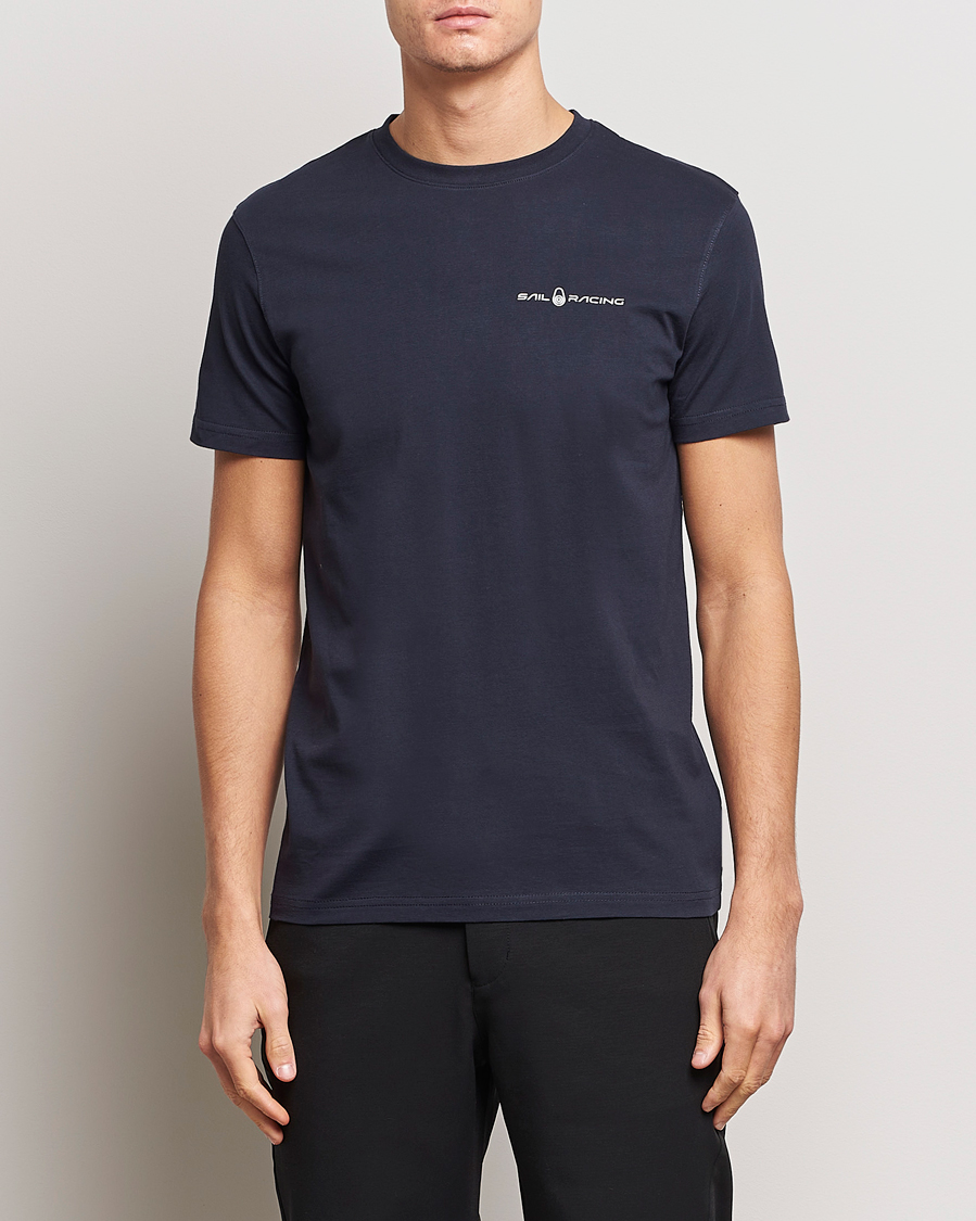 Uomini |  | Sail Racing | Bowman Crew Neck T-Shirt Dark Navy