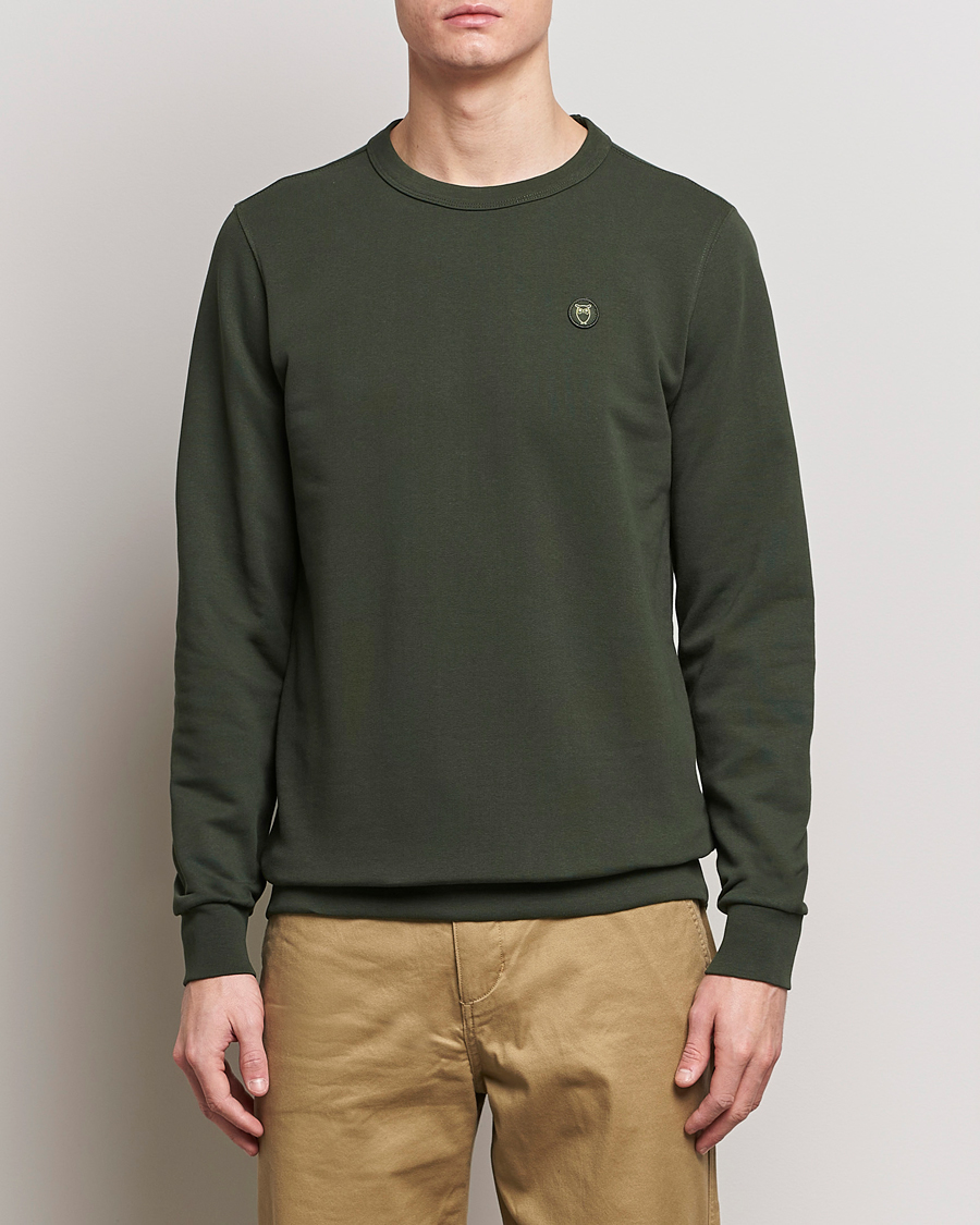 Uomini | KnowledgeCotton Apparel | KnowledgeCotton Apparel | Erik Badge Sweatshirt Forest Night