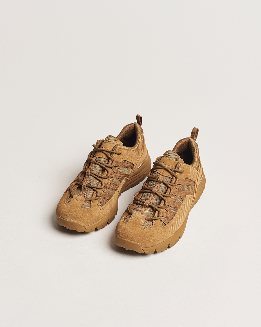 Uomini | Sneakers | Danner | Fullbore Low Suede Hiking Sneaker Coyote