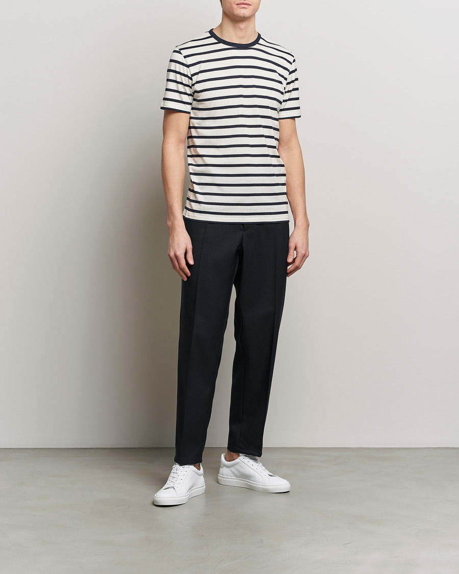 Uomini | T-shirt | Sunspel | Striped Crew Neck Cotton Tee Ecru/Navy