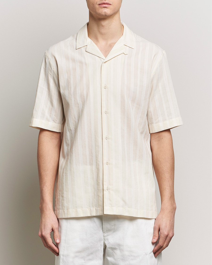 Uomini | Best of British | Sunspel | Embroidered Striped Short Sleeve Shirt Ecru